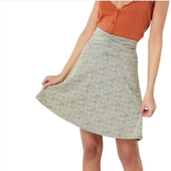 Toad&Co North Shore Daisy Chaka Skirt Size XL Butter Yellow - Picture 1 of 7